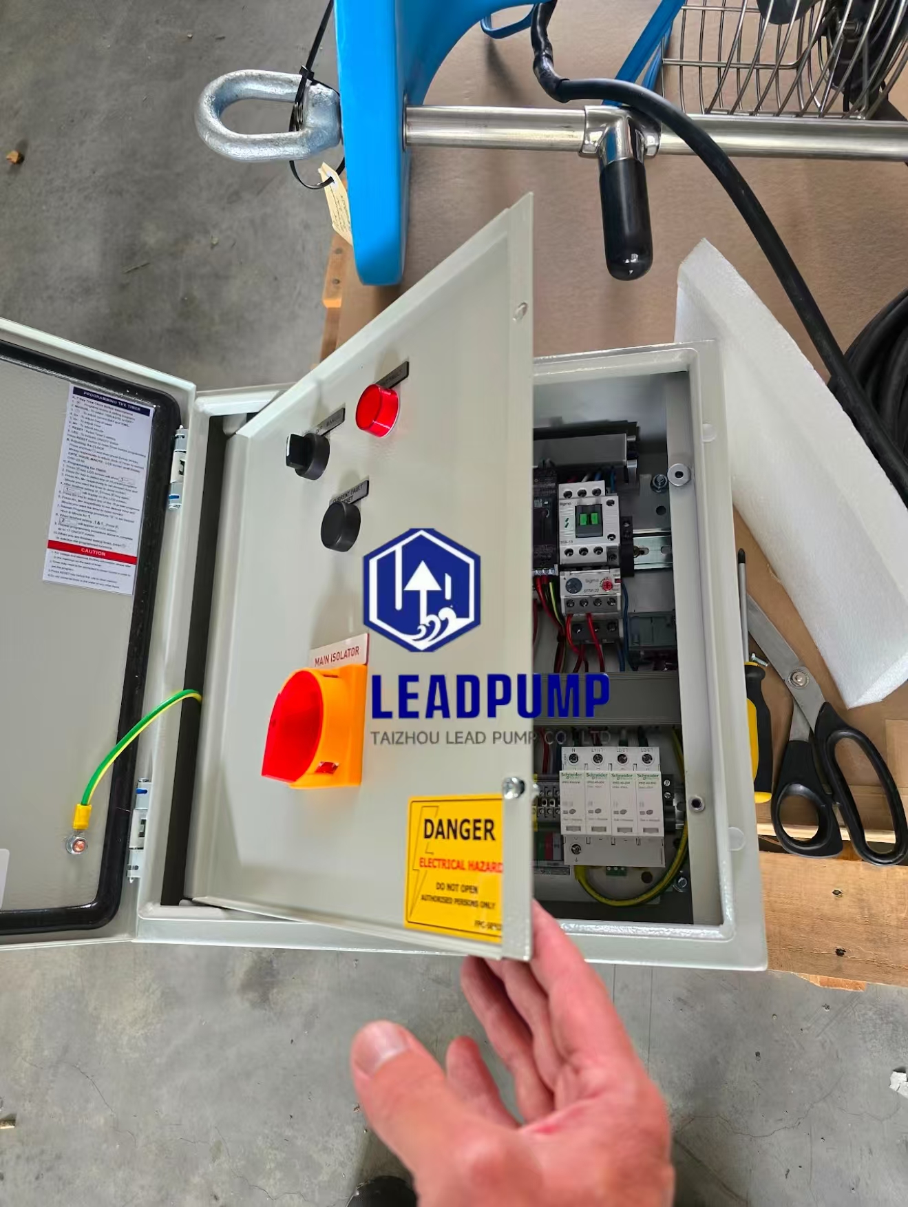 A Taizhou Lead Pump Co.